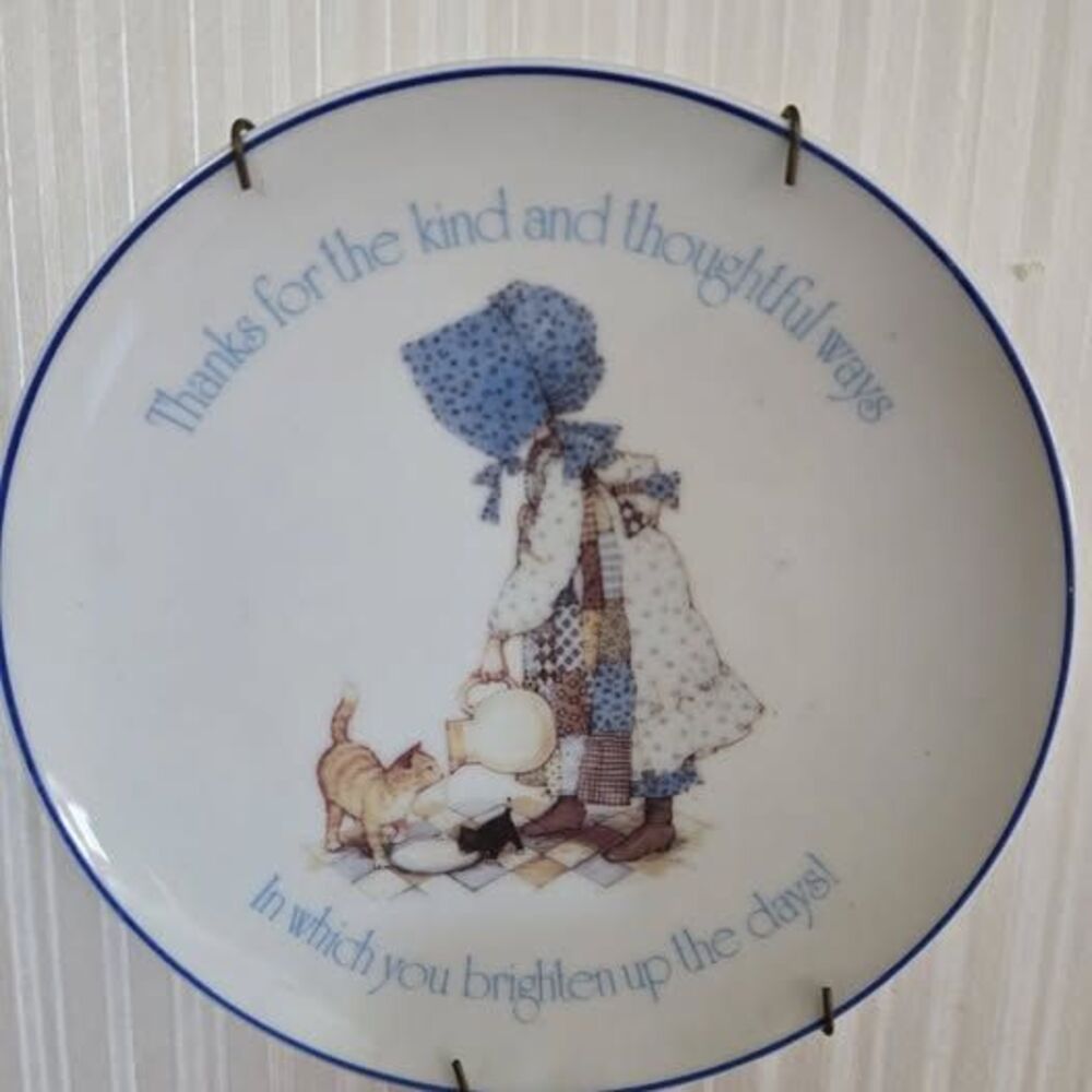 Vintage Holly Hobbie Collector Plate 1983 Cats Thoughtful Ways 6 1/2" Porcelain